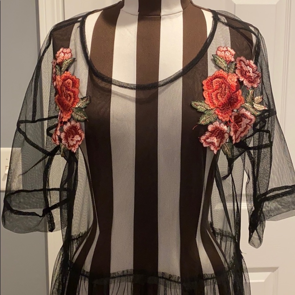 Tunic - Picture 4 of 4